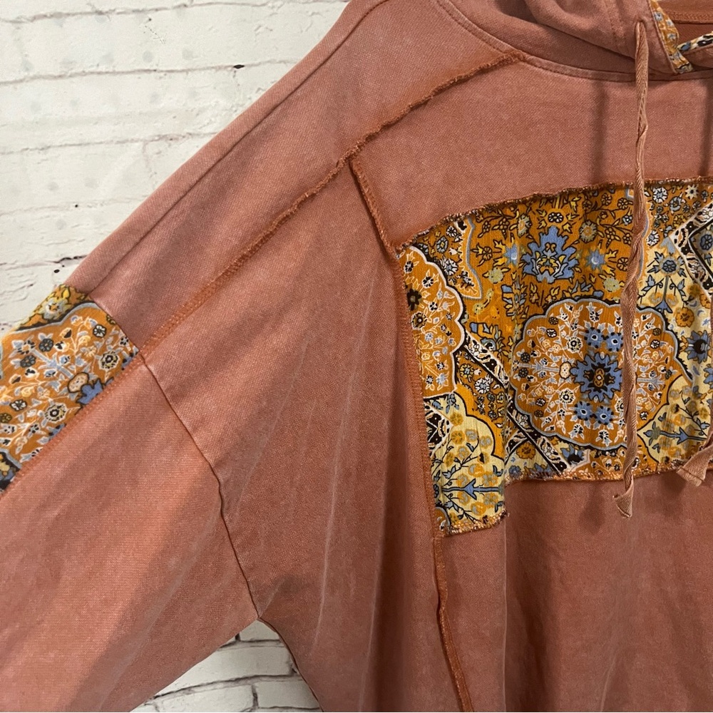 Easel Plus Size 2X Patchwork Hooded Sweatshirt Or… - image 8